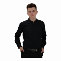 Portrait photo of Anton